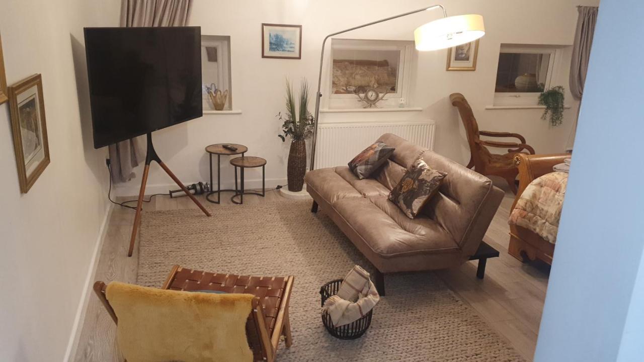 House 1905 - Self Catering Serviced Apartment Tidworth Exterior foto