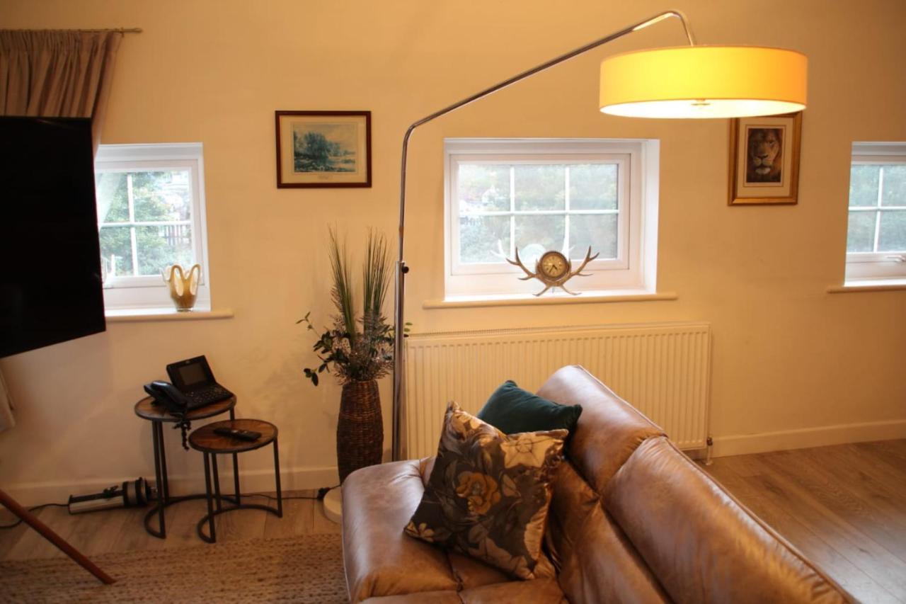 House 1905 - Self Catering Serviced Apartment Tidworth Exterior foto